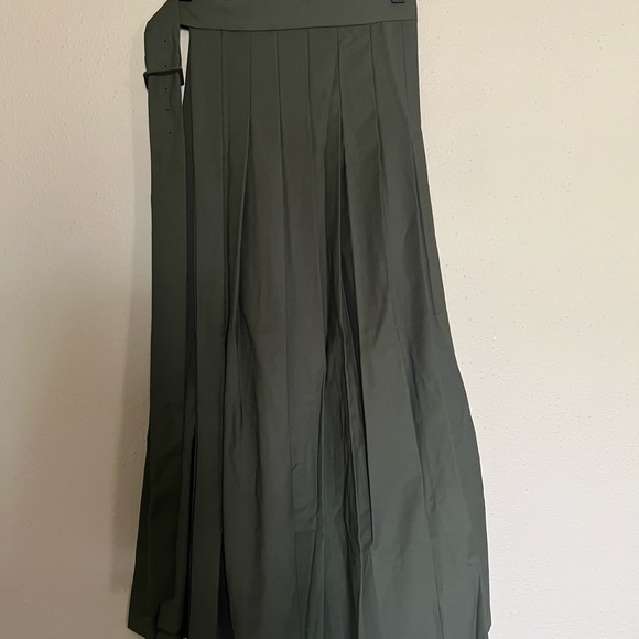 Zara Trousers with Layered Pleated Skirt Set - 3 Pieces - Picture 8 of 15